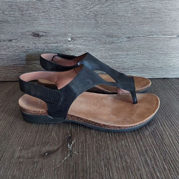 Dansko Reece Black Toe Loop Sandal Size 37 - Picture 2 of 10